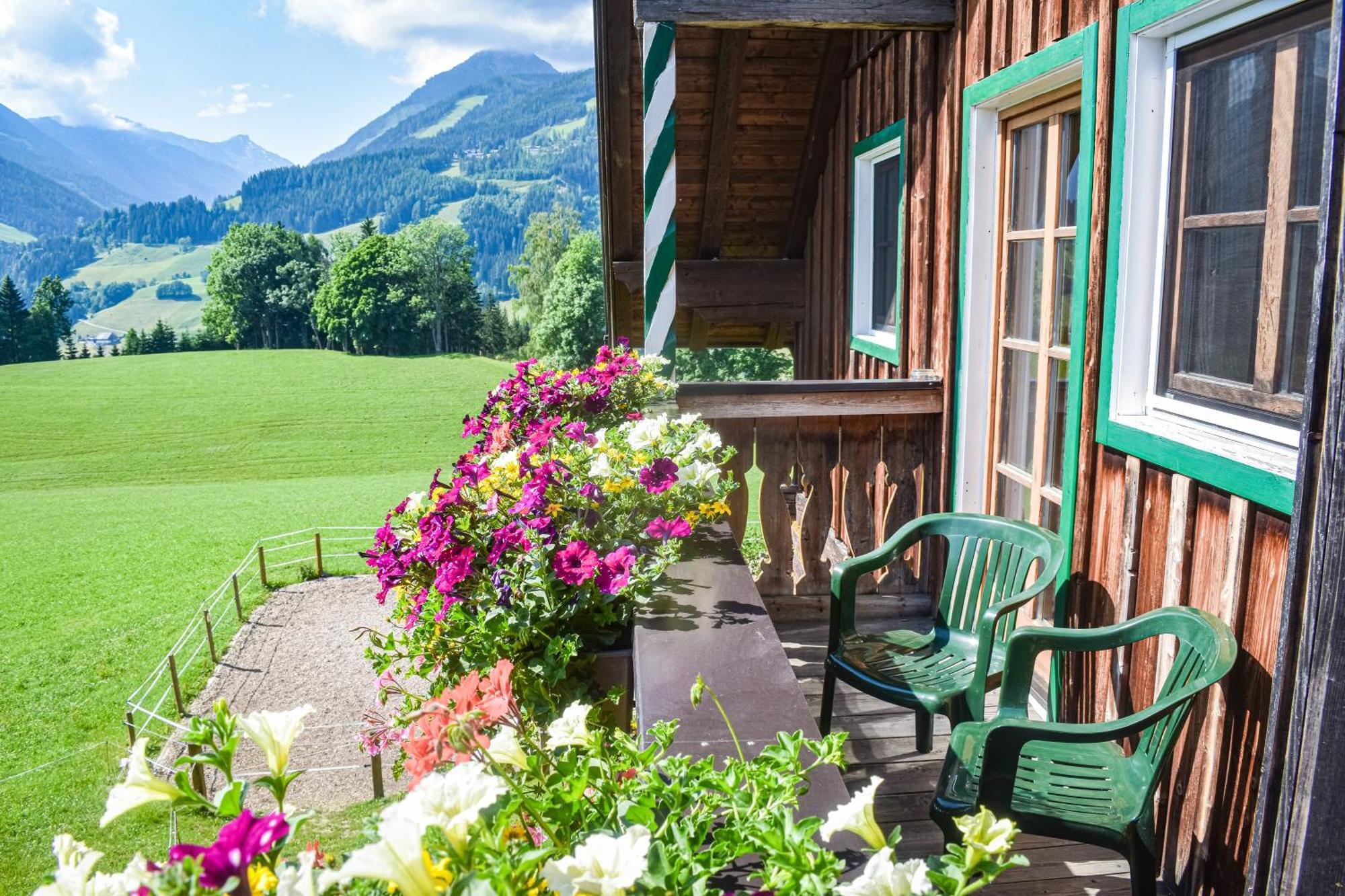 Stoanerhof Apartment Schladming Exterior photo